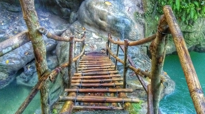 Jovellar Underground River