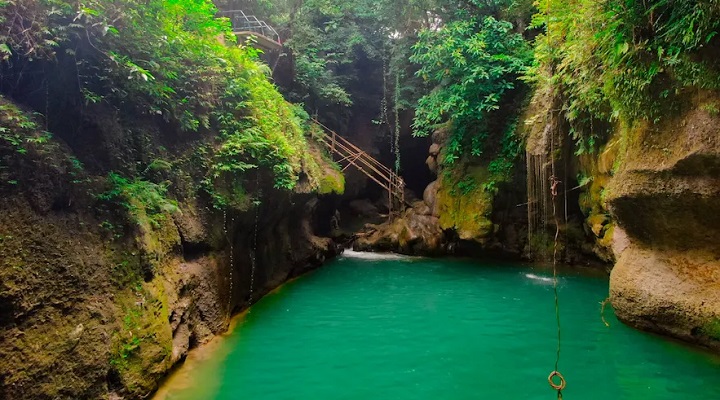 Jovellar Underground River